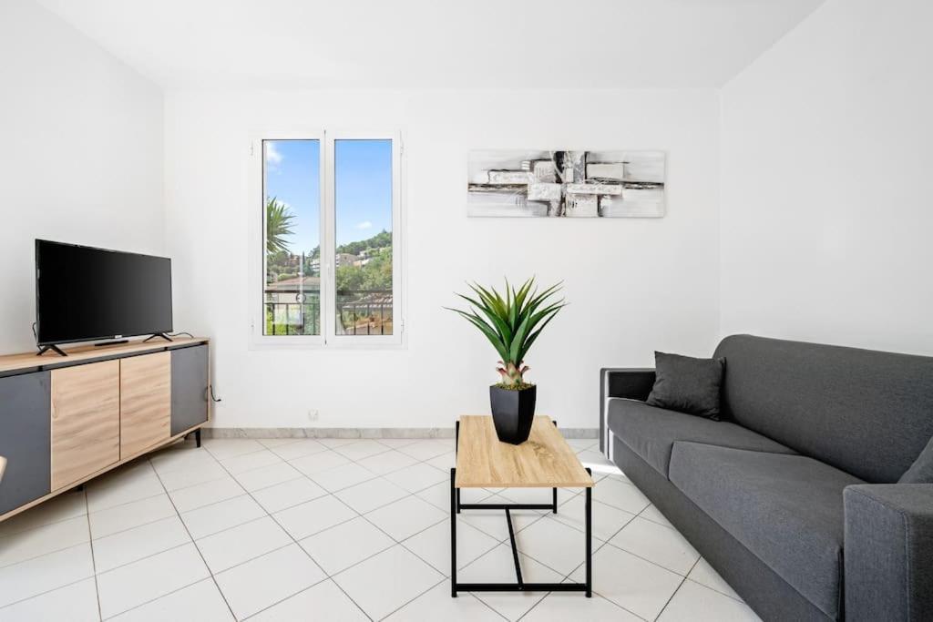 La Villa Julia - Calme - Spacieux - Parking Prive - Climatisation Menton Extérieur photo