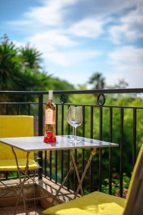 La Villa Julia - Calme - Spacieux - Parking Prive - Climatisation Menton Extérieur photo