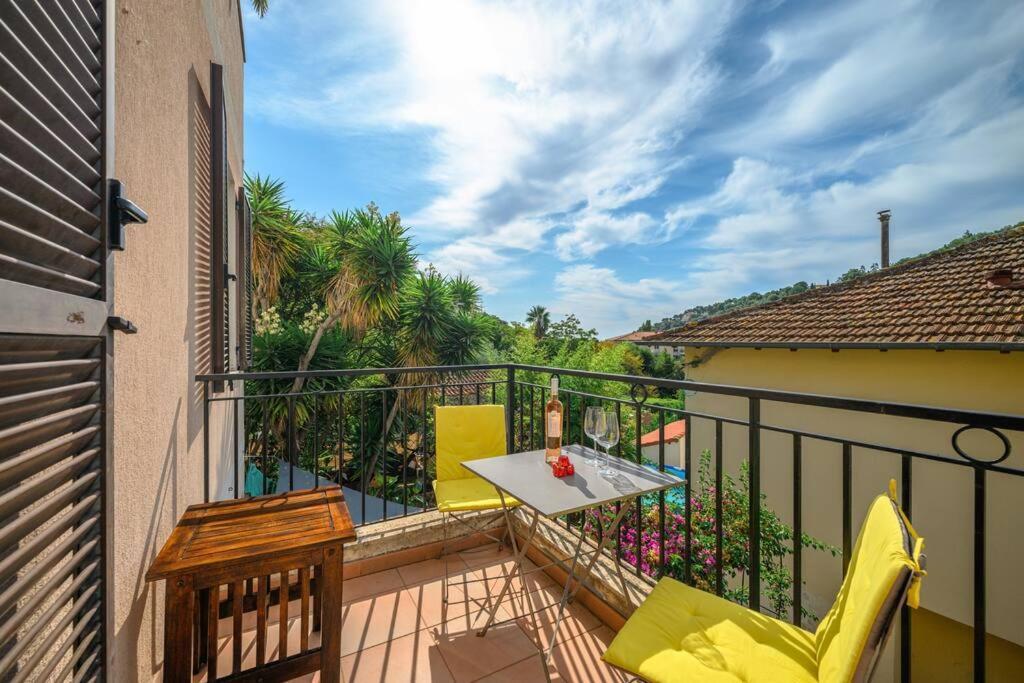 La Villa Julia - Calme - Spacieux - Parking Prive - Climatisation Menton Extérieur photo